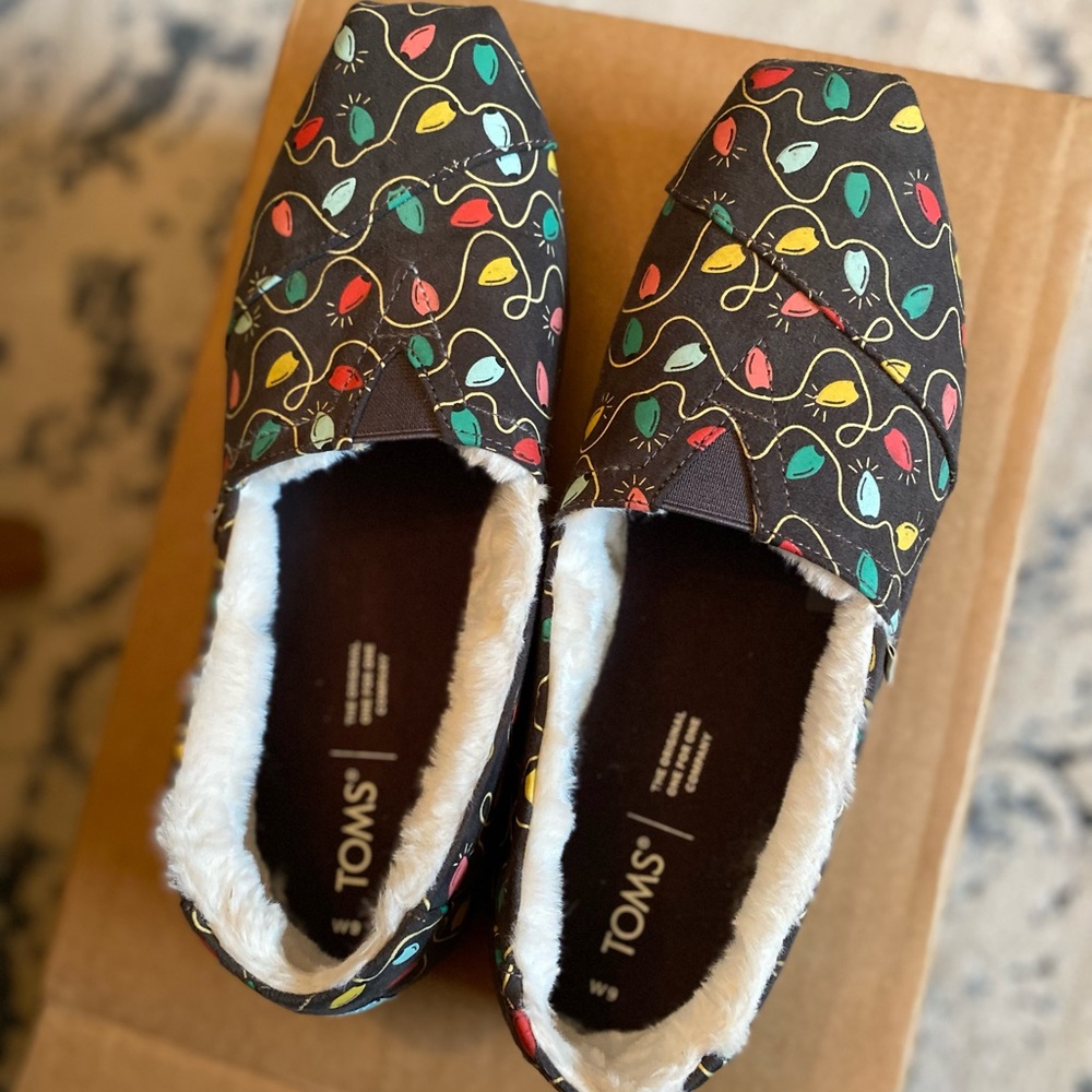 Christmas light Toms - glow in the dark!